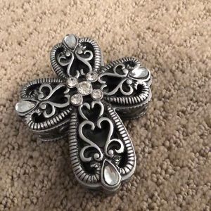 Cross jewelry storage container